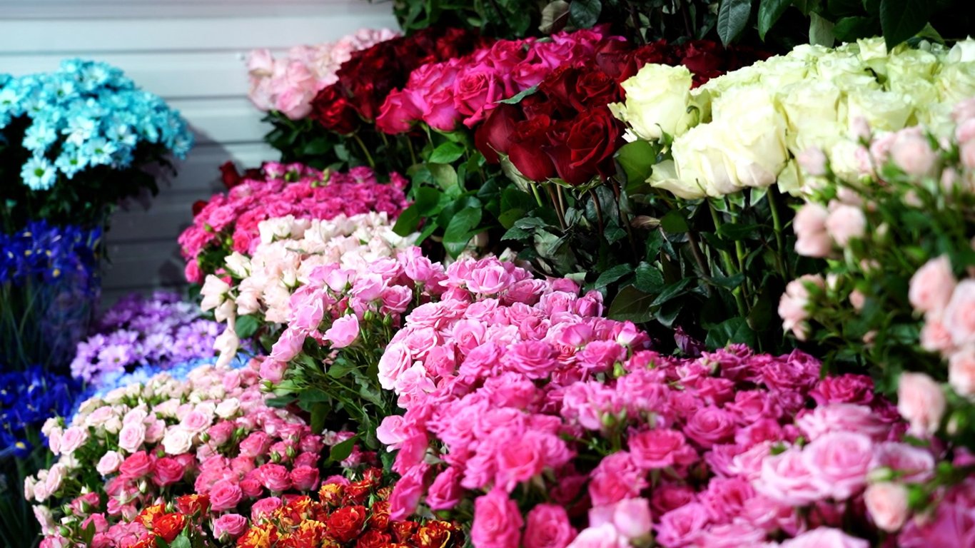 Квіти на Одеському привозі