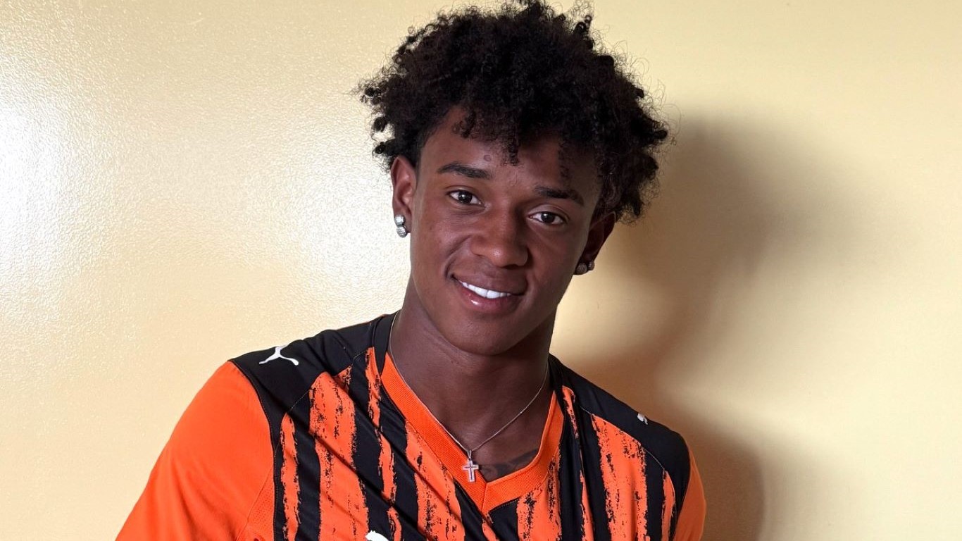 Шахтер подписал 17-летнего бразильца Бруниньо из Атлетико Паранаэнсе