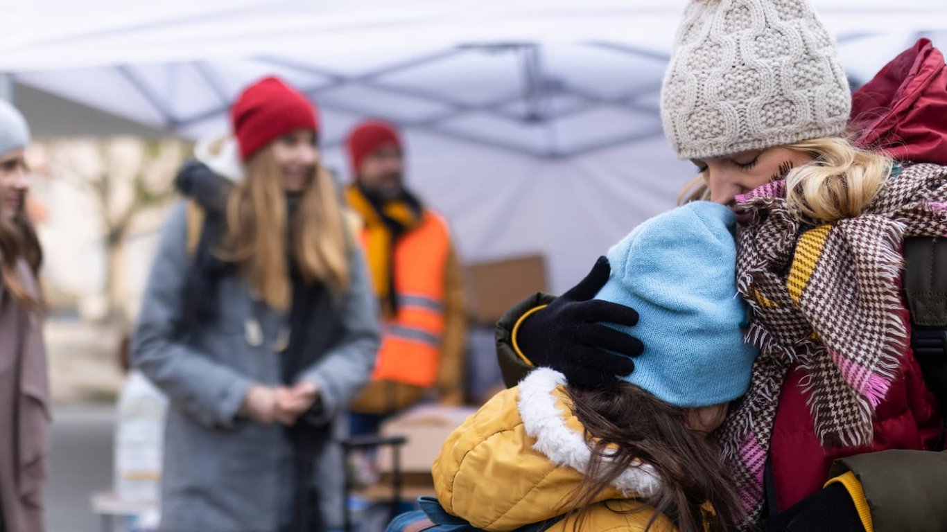 Допомога ВПО — в Україні змінили правила для переселенців з квітня