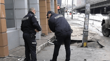 Правоохранители провели осмотр над станцией метро "Демеевская", где проседает почва - 285x160