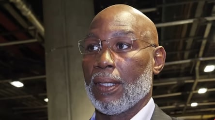 Льюис назвал фаворита боя Фьюри — Джошуа - 285x160