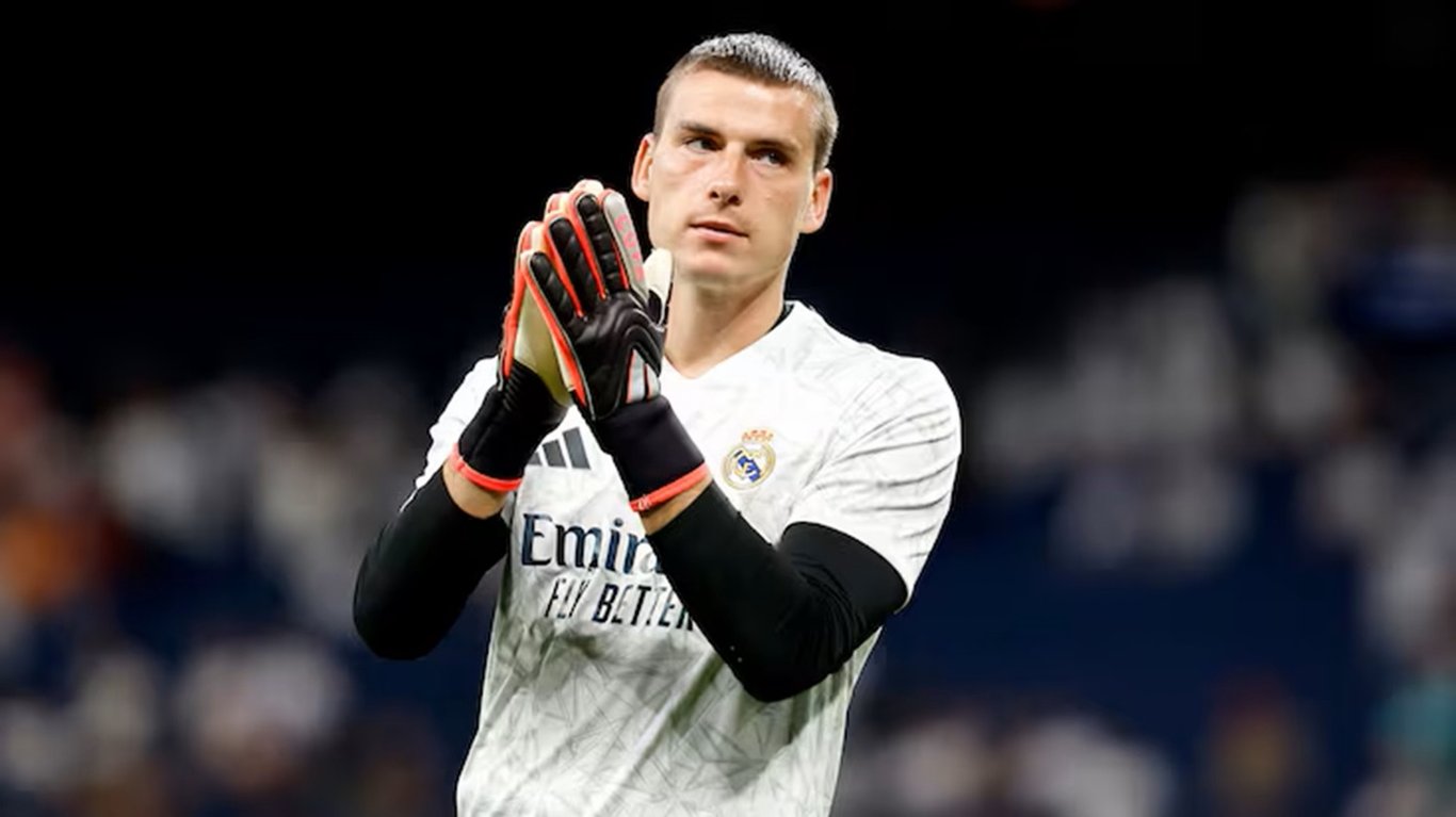 Андрей Лунин