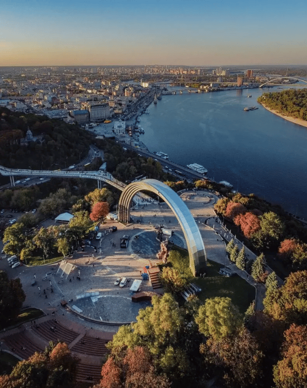 Ольга Сумская отреагировала на возможный демонтаж известной арки в Киеве - фото 2