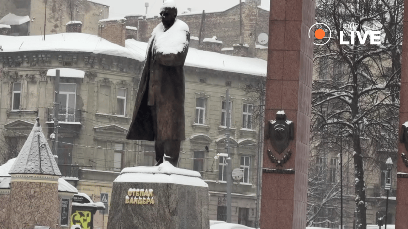 Пам'ятник Бандері Львів