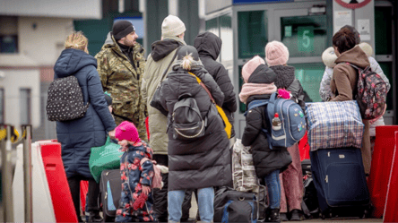 Сколько граждан могут выехать из Украины в 2026 — детали от Гетманцева - 285x160