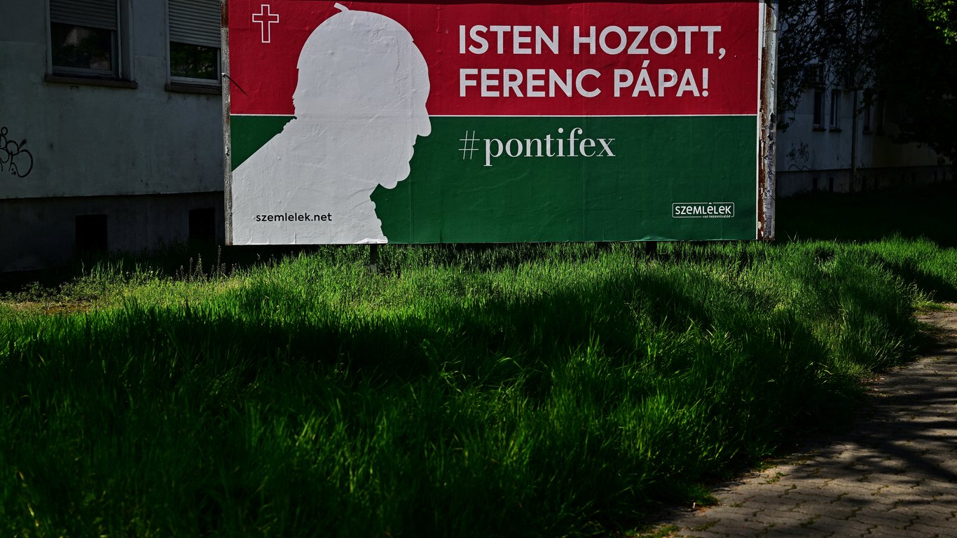 Папа Римский едет в Венгрию: будут ли говорить об Украине