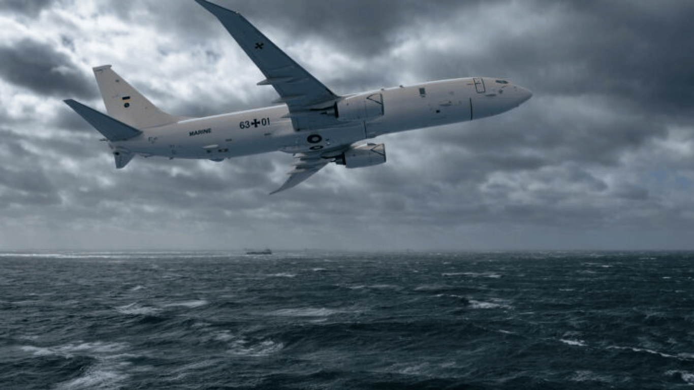 Літак НАТО патрулює ситуацію у Чорному морі — що відомо про місію розвідувальника