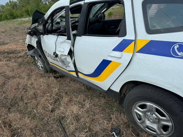 дрон атакував поліцейське авто