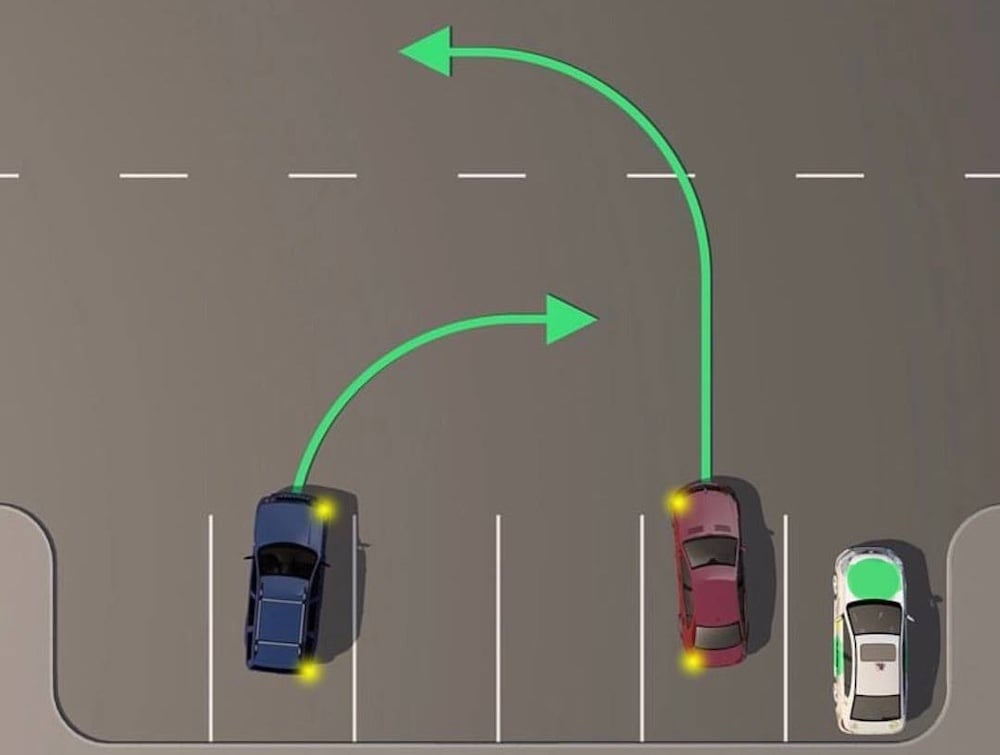 Тест з ПДР: хто кого пропускає при виїзді зі стоянки?
