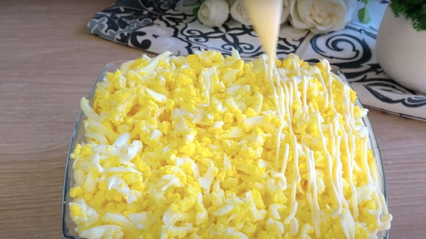 рецепт салата на 8 березня для жінок