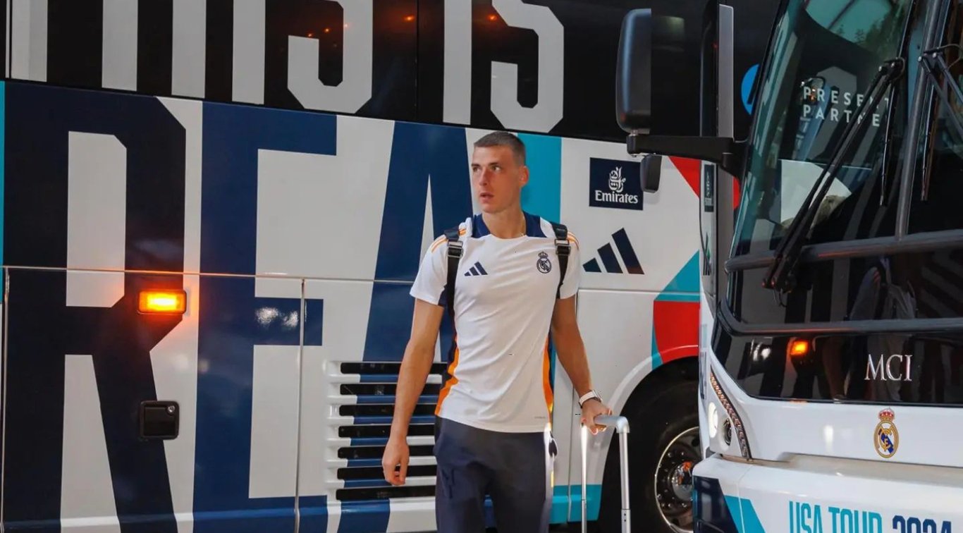 Андрей Лунин