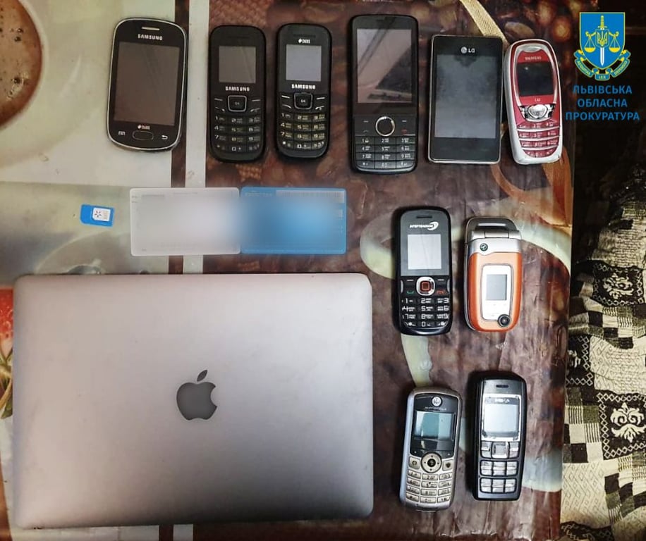 Изъята техника мошенников. Фото: Львовская областная прокуратура