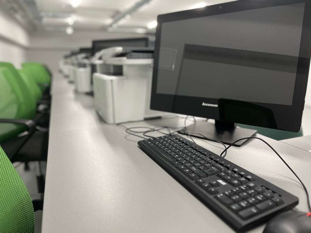 Укpиття в cepвicнoму цeнтpi MBC нa Kиївщинi