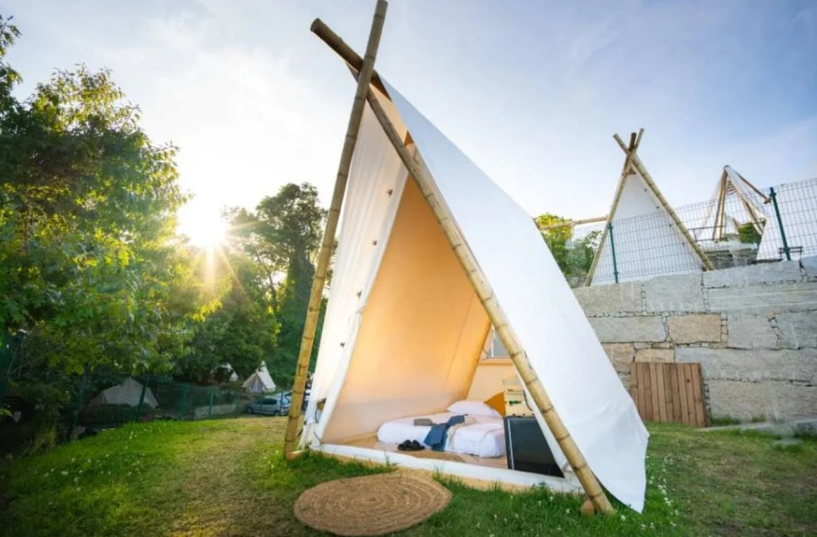 Чисті пляжі та смачна їжа — курорт, що обійдеться в 1000 грн - фото 1