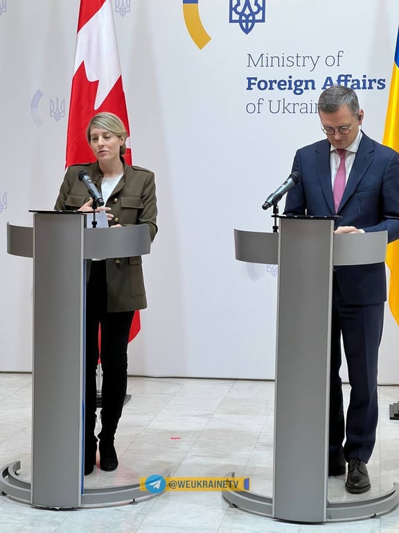Глава МИД Канады Мелани Жоли и министр иностранных дел Украины Дмитрий Кулеба