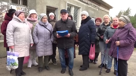 Росіяни жаліються Путіну — живуть у помиях та без доріг - 290x166