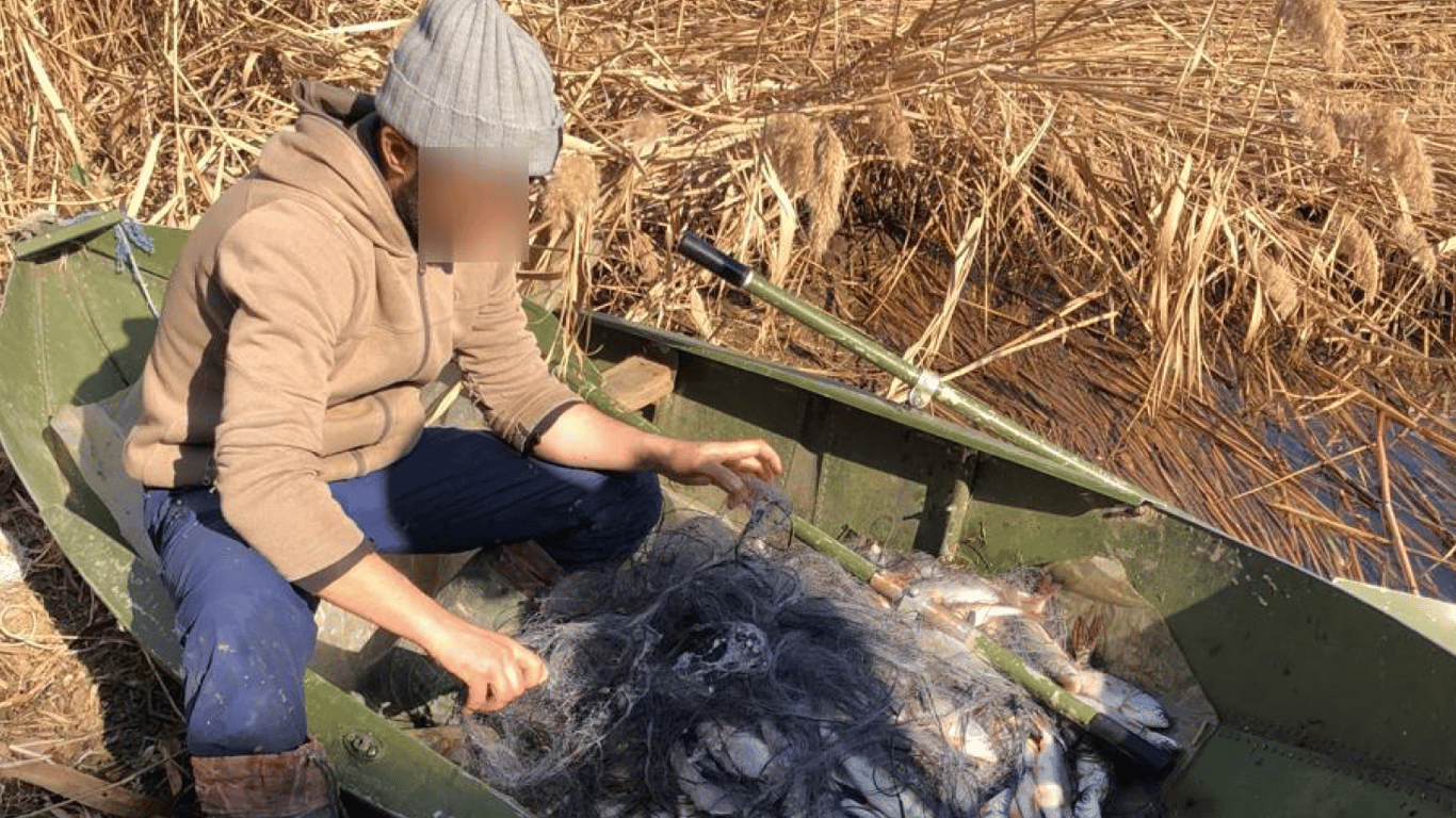 Наловив риби на 400 тисяч гривень — на Одещині викрили браконьєра