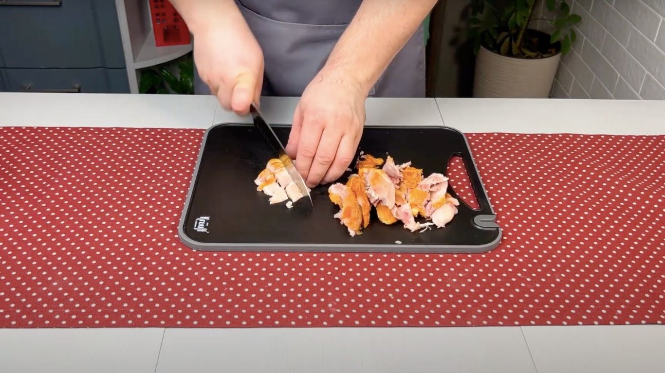 закуска з картоплі та капченою куркою