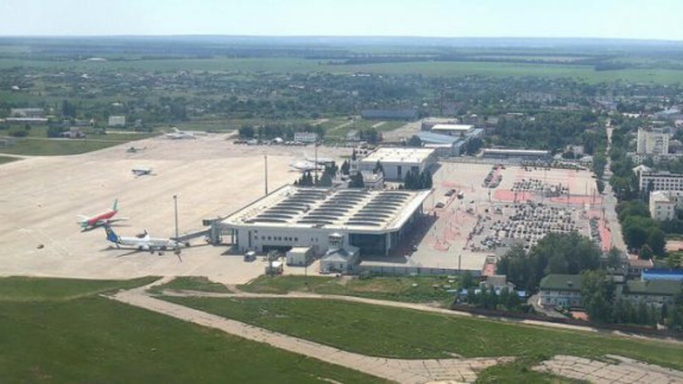 У Харківському аеропорту побудують базу для авіалайнерів Boeing і Airbus