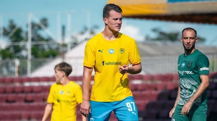 Металіст 1925 заявив, що їх футболіст самовільно покинув Україну - 285x160