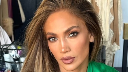 New J.Lo look — layered outfit you will want to recreate - 285x160