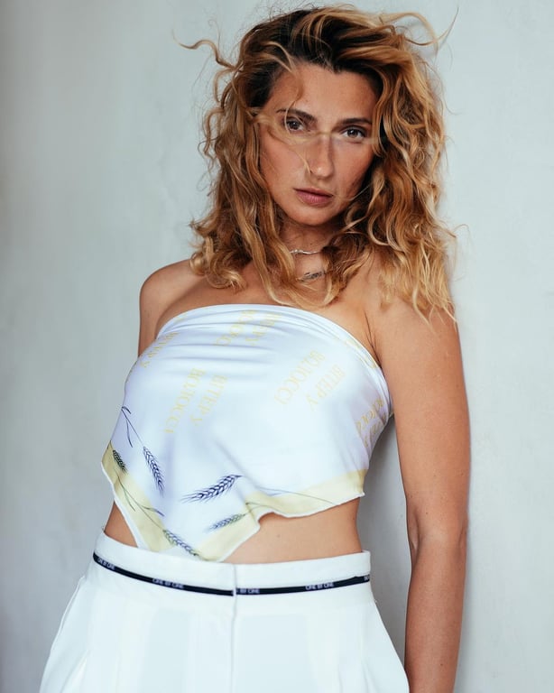 Співачка TAYANNA представила дизайнерську колекцію стильних хусток - фото 2