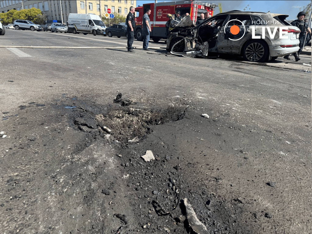 Последствия удара по Харькову — фоторепортаж Новости.LIVE - фото 3