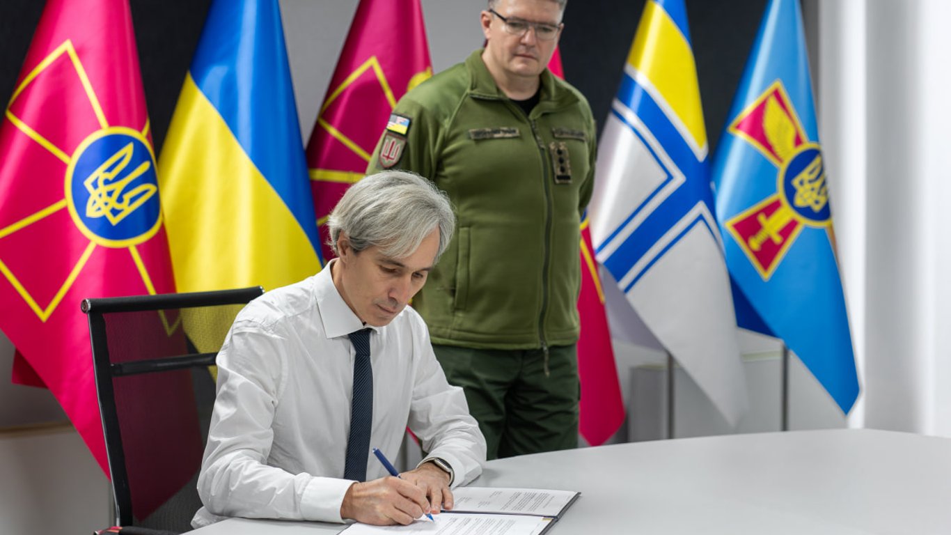 Україна та США підписали угоду про розширений моніторинг переданої зброї