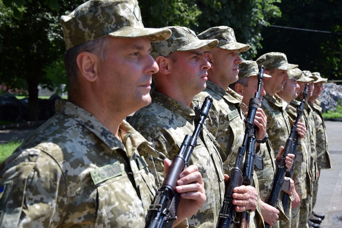 Кого відправляють на війну одразу після мобілізації