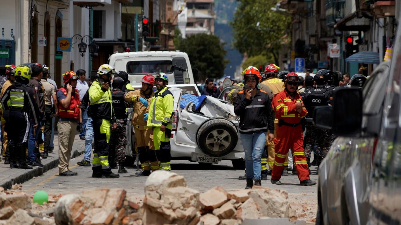 В Эквадоре произошло землетрясение магнитудой 6,7: есть погибшие