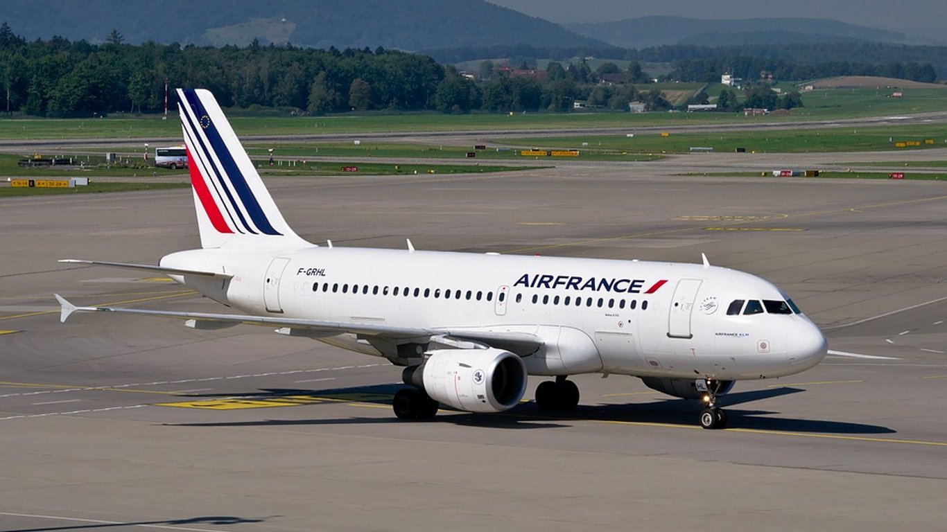 Air France скасувала рейс в Росію
