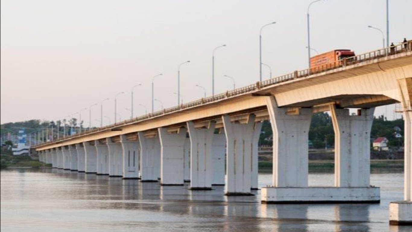 Антоновский мост - Оккупанты хотят построить понтонную переправу в Херсоне