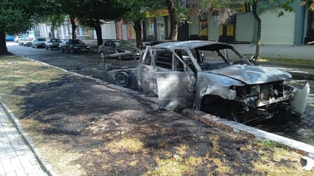 В Бердянске взорвали авто местного "коменданта" Бардина, он в тяжелом состоянии (фото, видео) - 285x160