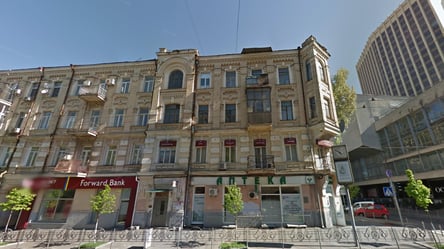 Уникальный дом, в котором жили известные киевляне, оказался в эпицентре скандала: крышу ремонтируют, когда идут дожди. Фоторепортаж - 285x160