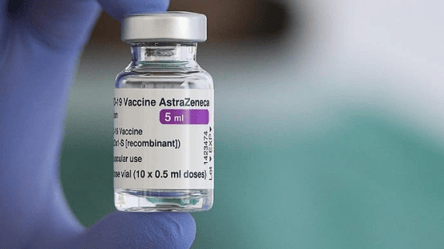 В Украину прибыло 705 тысяч доз вакцины AstraZeneca: кого ней будут прививать - 285x160