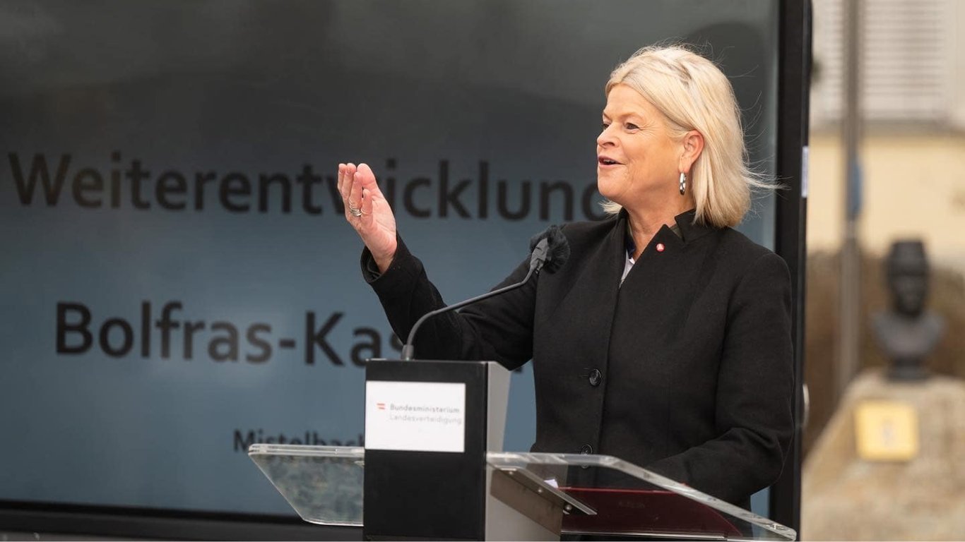 Австрійська міністерка оборони прогнозує блекаут у Євросоюзі