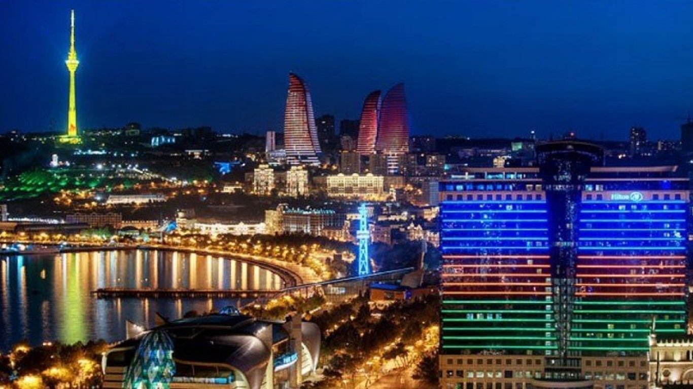Азербайджан скасував туристичні обмеження на в'їзд для українців