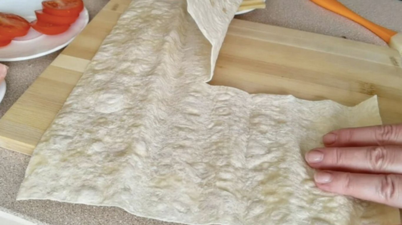 сніданок з лаваша