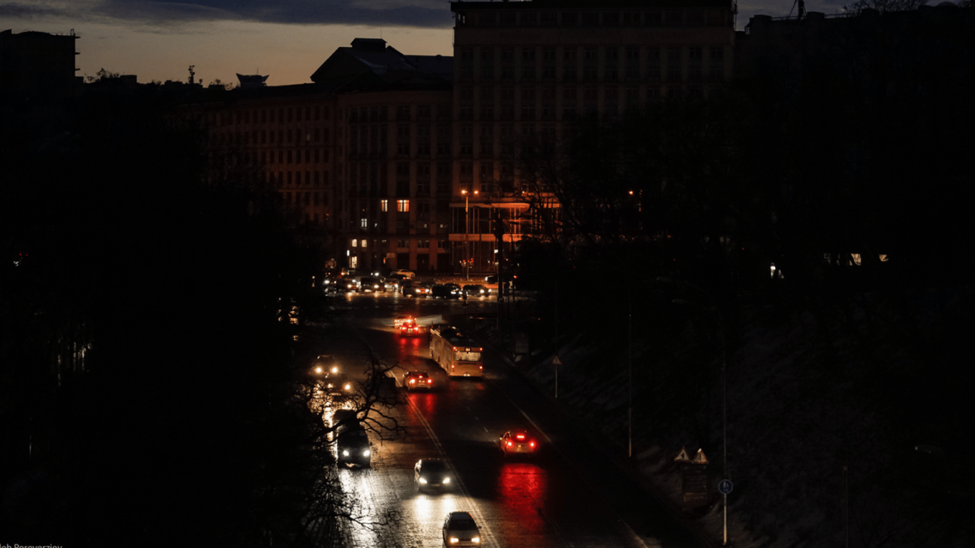 У п'яти районах Києва аварійні відключення внаслідок атаки РФ