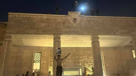Месть за Коран: в Багдаде протестующие подожгли посольство Швеции - 285x160