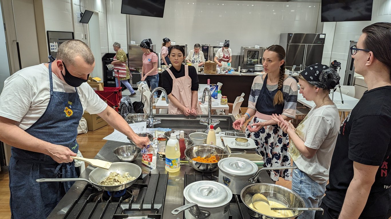 Кулінарна дипломатія — як українці популяризують національні страви в Японії - 250x140