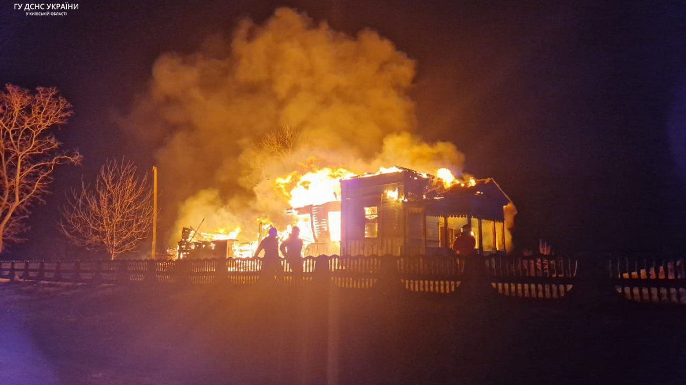 На Рождество в Киевской области горели две церкви — детали