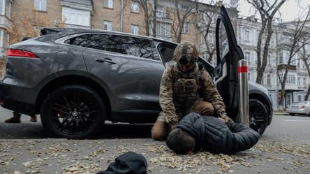 Львовянин ранил киркой военного ТЦК — детали от полиции - 285x160