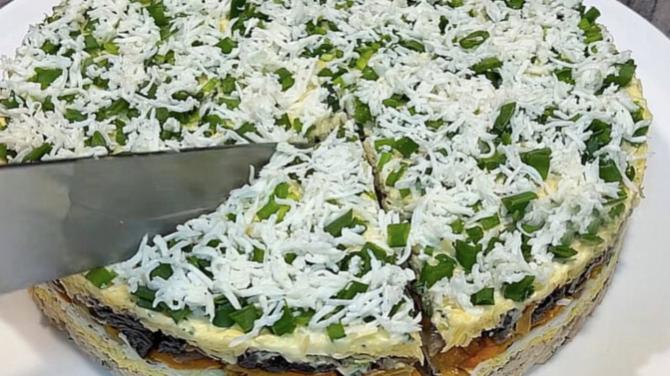 рецепт салату з куркою та чорносливом