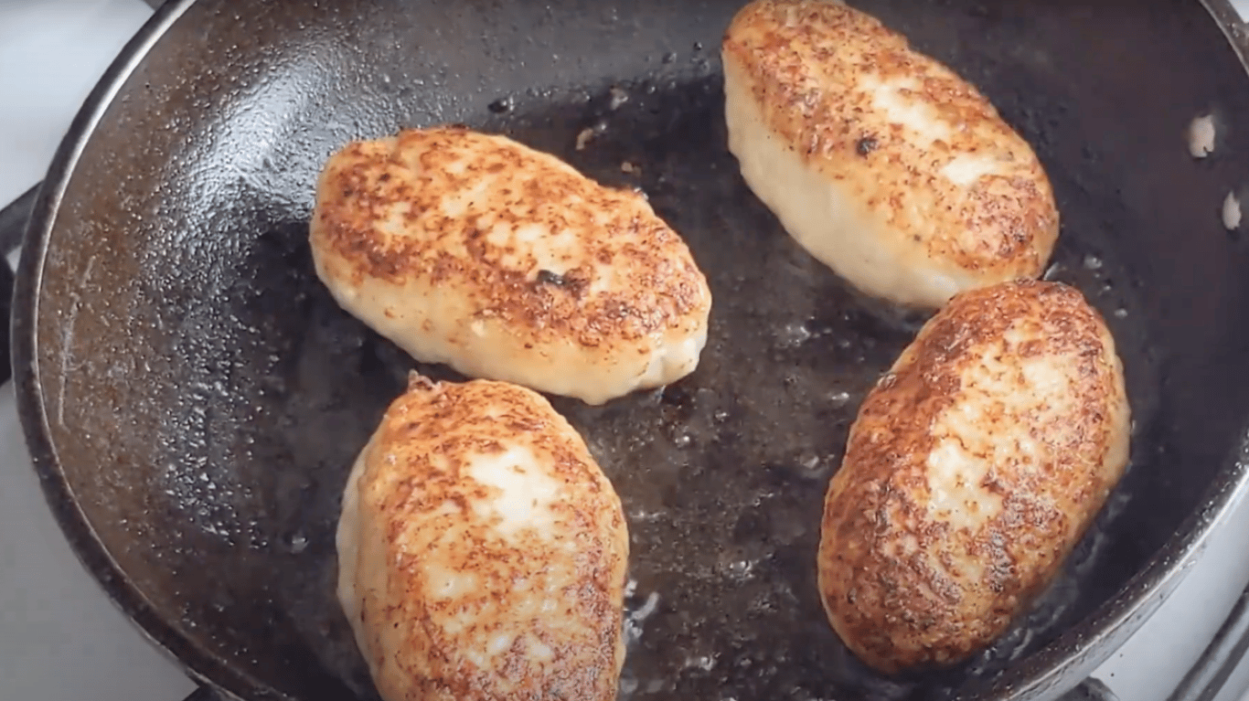 смажені котлети з капустою