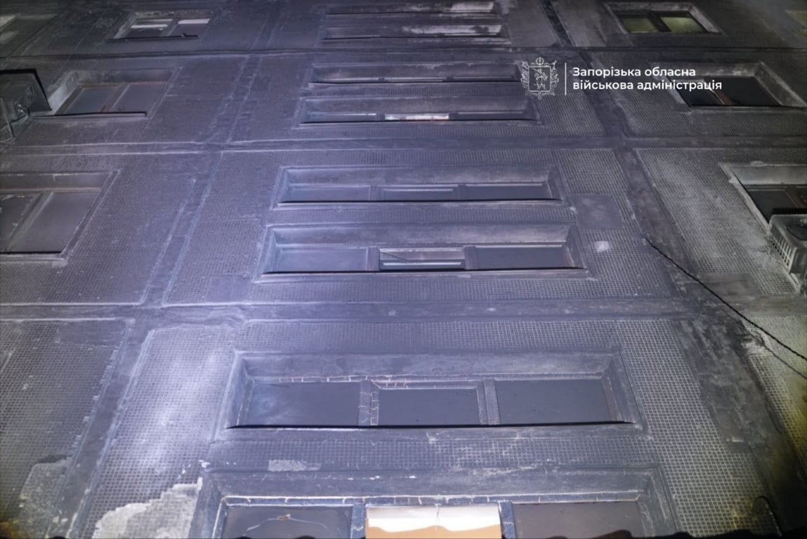 Пошкоджений будинок після атаки на Запоріжжя