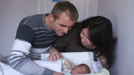 В Україні стрімко падає народжуваність — в МОЗ озвучили причини - 285x160