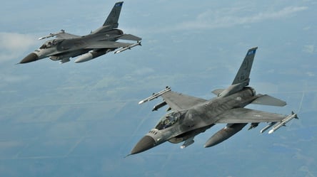 Україна не використовує винищувачі F-16 у наступальних операціях — ЗМІ - 290x166