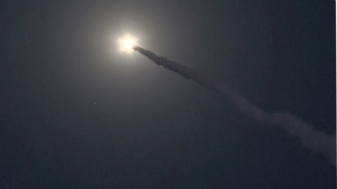 В Україні масштабна повітряна тривога — росіяни запустили ракети