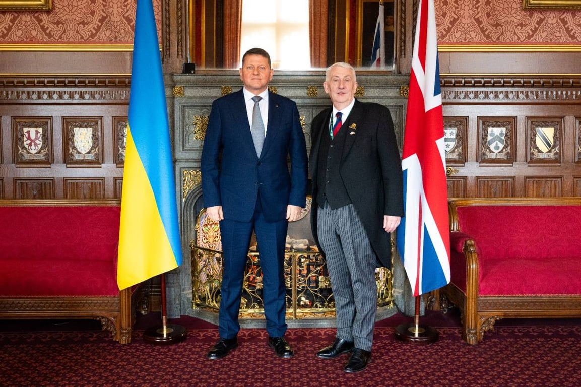 Залужний в Британії